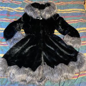 Gorgeous new faux fur fashion coat
